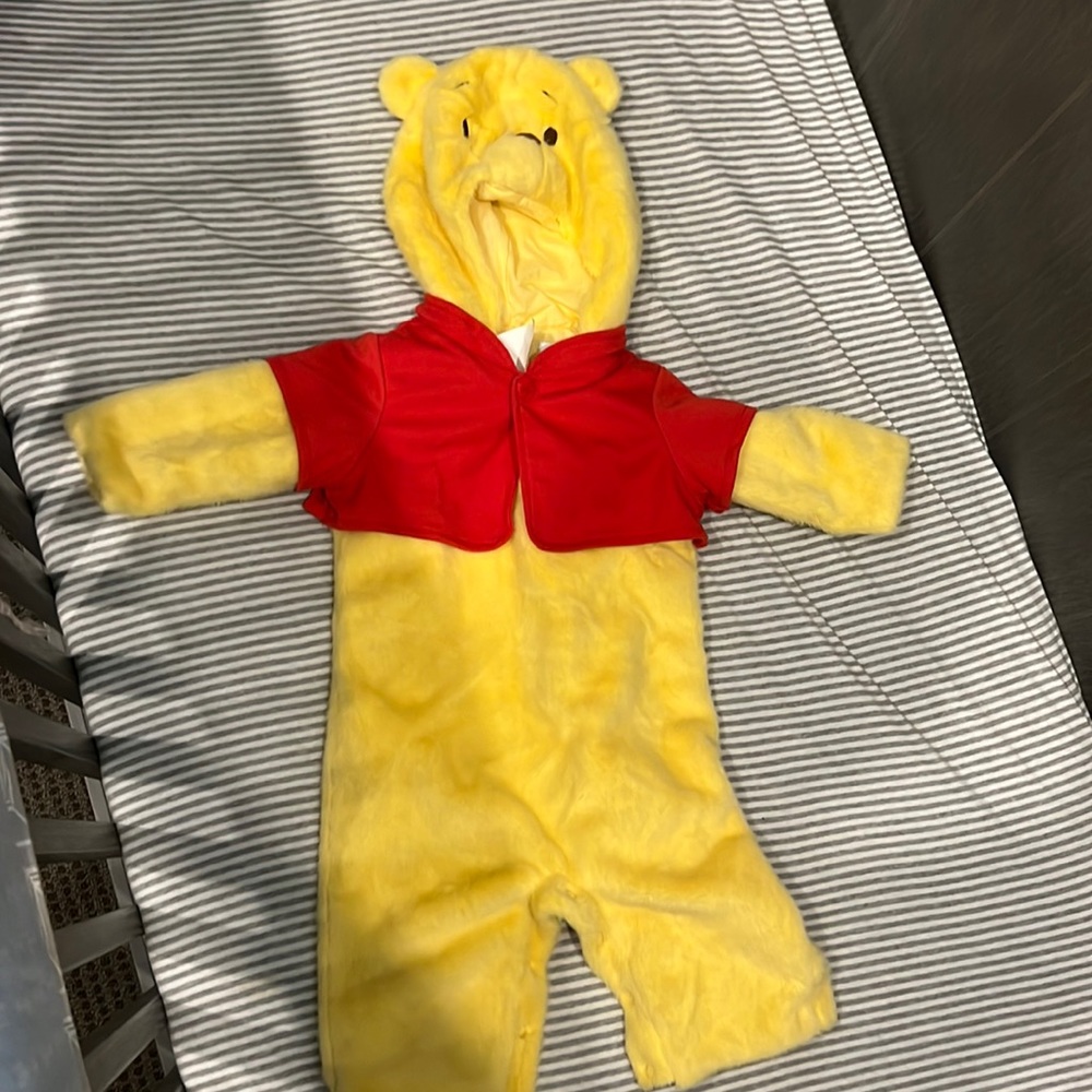 Pottery Barn Winnie the Pooh Infant Costume with booties